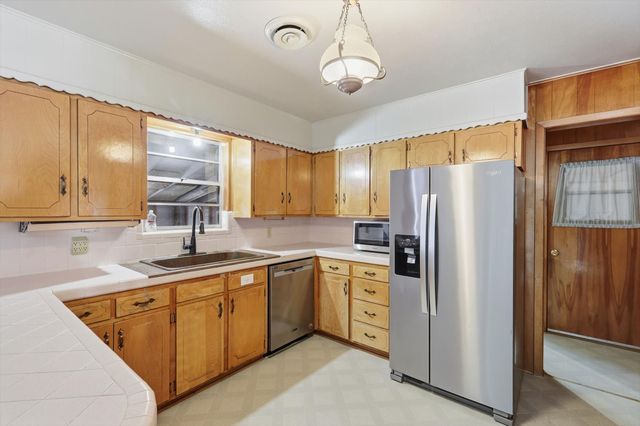 107 N 7th Street, Krum, TX 76249