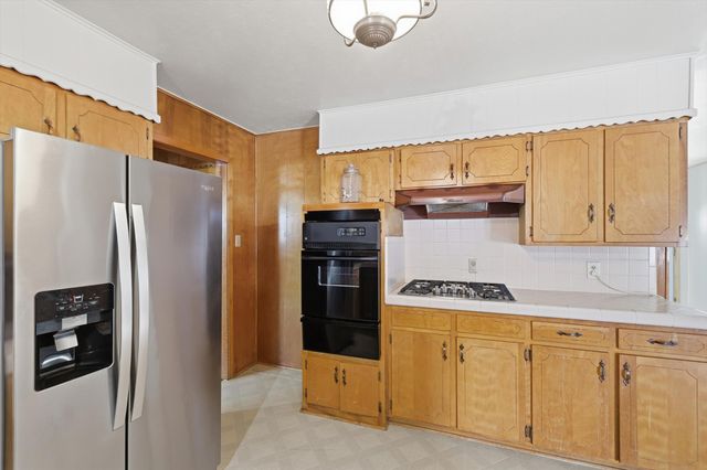 107 N 7th Street, Krum, TX 76249