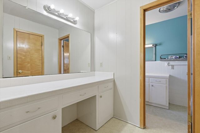 107 N 7th Street, Krum, TX 76249