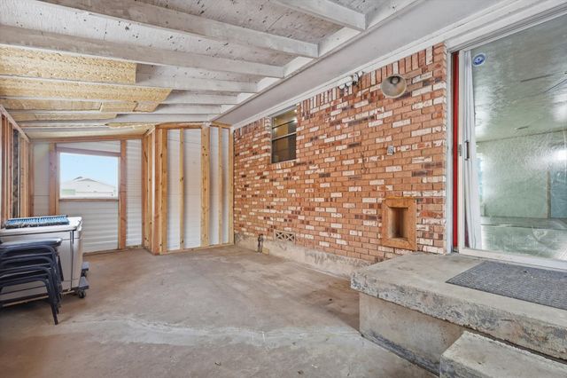 107 N 7th Street, Krum, TX 76249