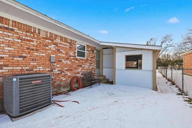 107 N 7th Street, Krum, TX 76249