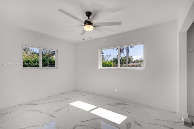 5241 Redwood Ct, Plantation, FL 33317