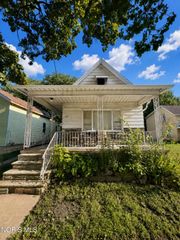 158 Everett Street, Toledo, OH 43608