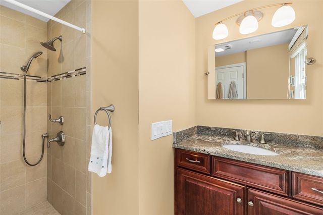 121 Zinnia Street, Warwick, RI 02886