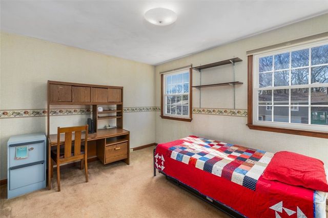 121 Zinnia Street, Warwick, RI 02886