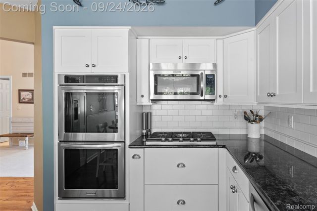 47543 Arbor Trail, Northville Township, MI 48168