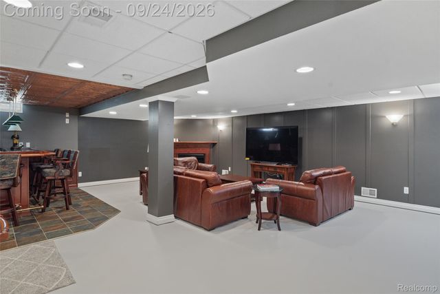 47543 Arbor Trail, Northville Township, MI 48168