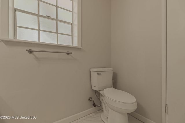 1404 Kimwood Drive, Jackson, MS 39211