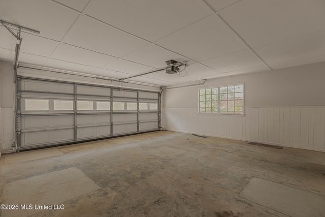 1404 Kimwood Drive, Jackson, MS 39211