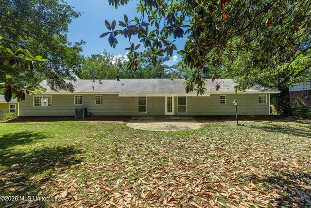 1404 Kimwood Drive, Jackson, MS 39211
