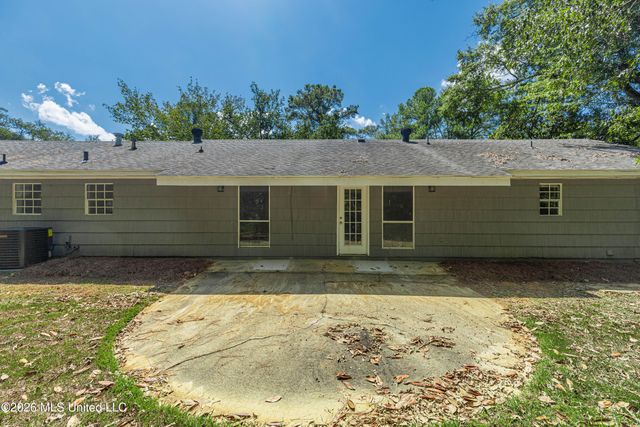 1404 Kimwood Drive, Jackson, MS 39211