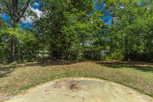 1404 Kimwood Drive, Jackson, MS 39211