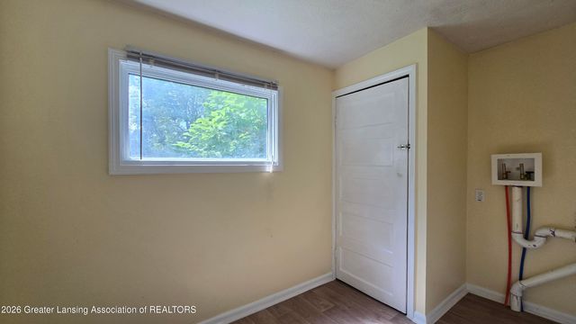 920 Vine Street, Lansing, MI 48912