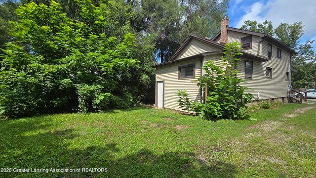920 Vine Street, Lansing, MI 48912