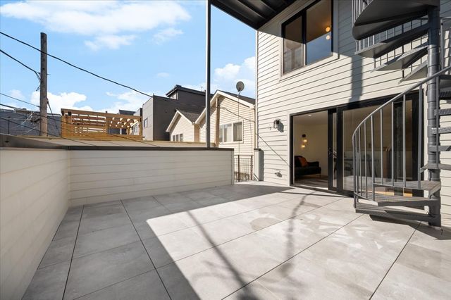 529 N Hartland Court, Chicago, IL 60622