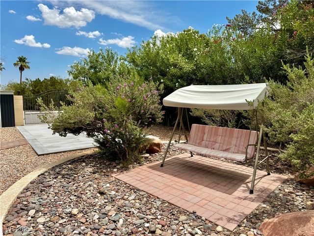 2975 Montessouri Street, Las Vegas, NV 89117