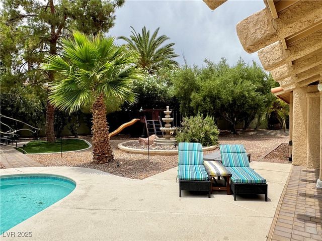 2975 Montessouri Street, Las Vegas, NV 89117