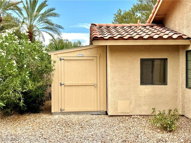2975 Montessouri Street, Las Vegas, NV 89117