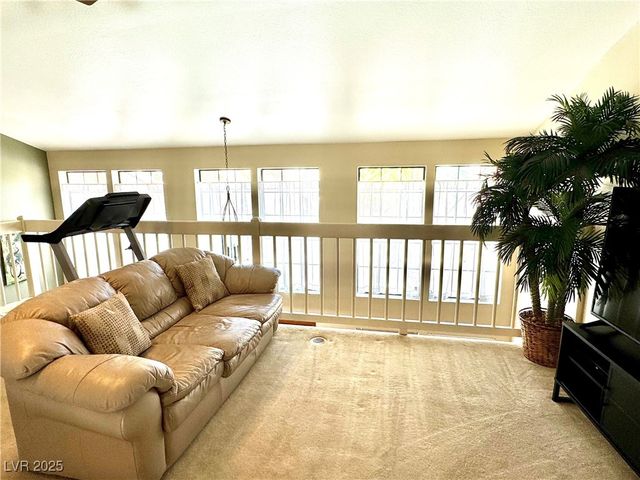 2975 Montessouri Street, Las Vegas, NV 89117