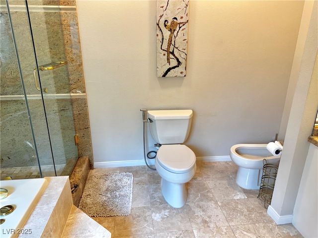 2975 Montessouri Street, Las Vegas, NV 89117