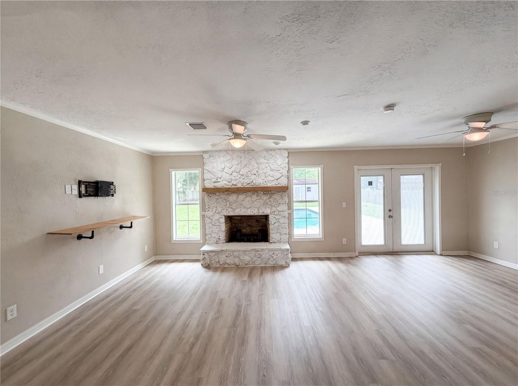Image 11 of property listing at 1770 NE 37TH STREET, Ocala, FL 34479
