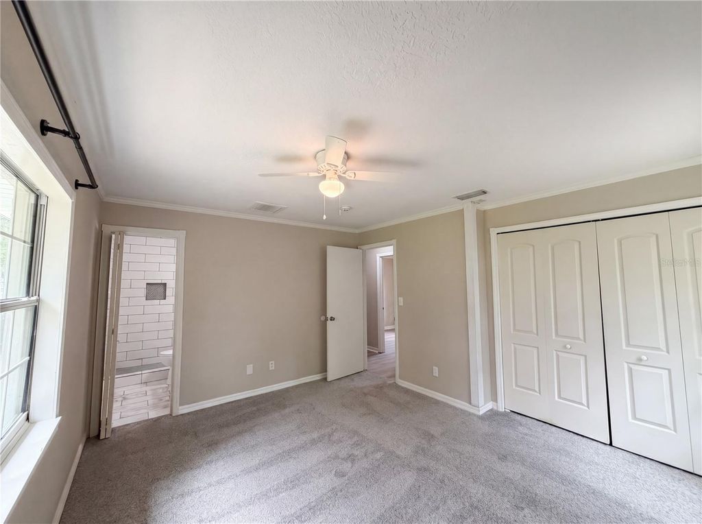 Image 4 of property listing at 1770 NE 37TH STREET, Ocala, FL 34479