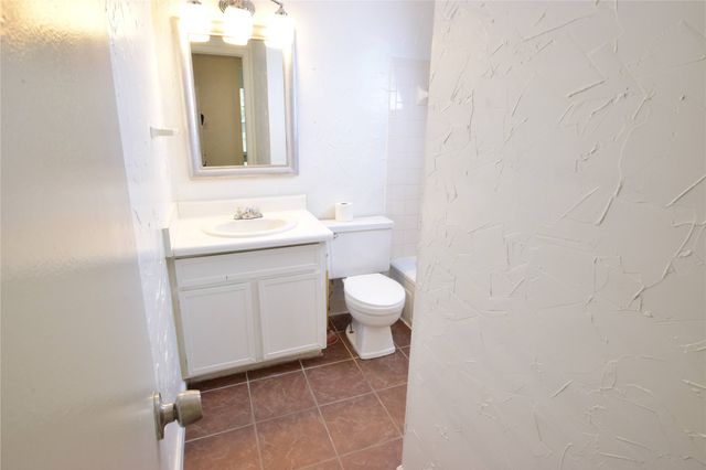 6601 S Zunis Avenue 2302, Tulsa, OK 74136