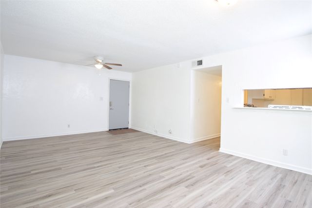 6601 S Zunis Avenue 2302, Tulsa, OK 74136