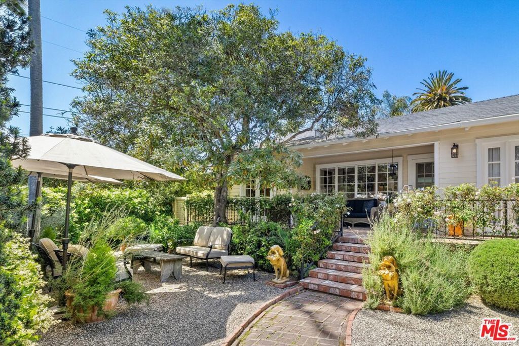 Image 1 of property listing at 1520 Willina Lane, Santa Barbara, CA 93108