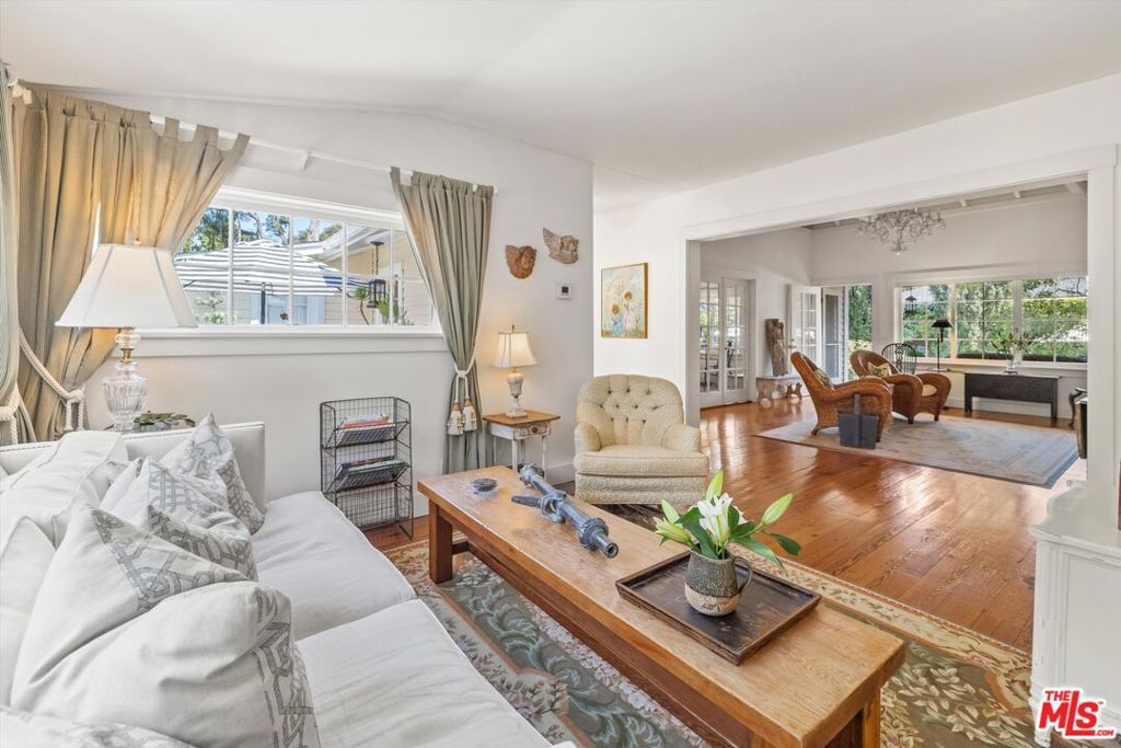 Image 10 of property listing at 1520 Willina Lane, Santa Barbara, CA 93108