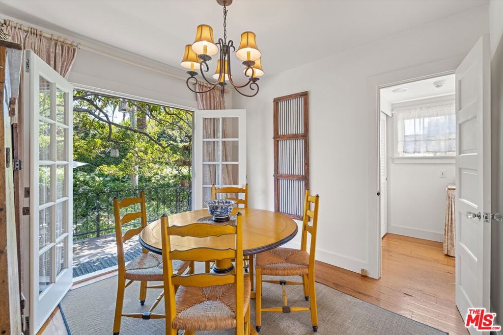 Image 16 of property listing at 1520 Willina Lane, Santa Barbara, CA 93108
