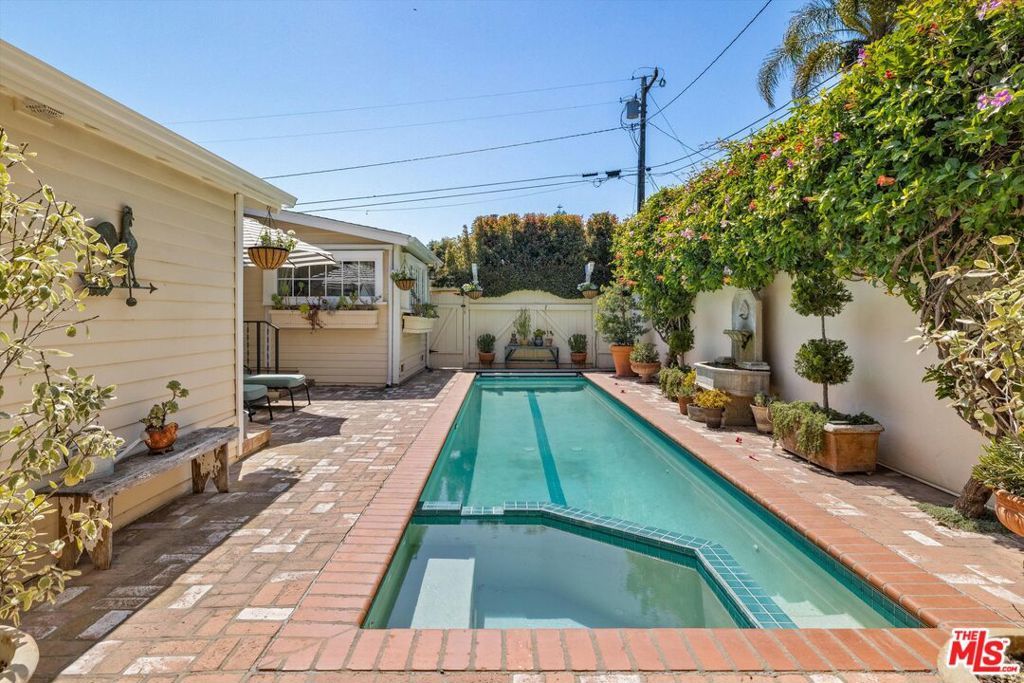 Image 26 of property listing at 1520 Willina Lane, Santa Barbara, CA 93108