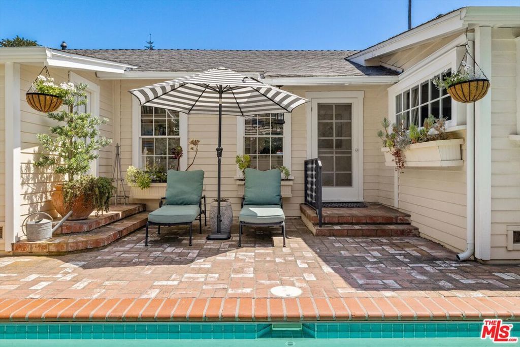 Image 29 of property listing at 1520 Willina Lane, Santa Barbara, CA 93108
