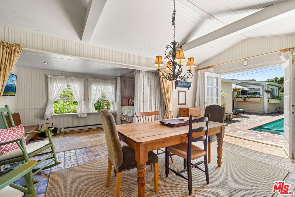 Image 33 of property listing at 1520 Willina Lane, Santa Barbara, CA 93108