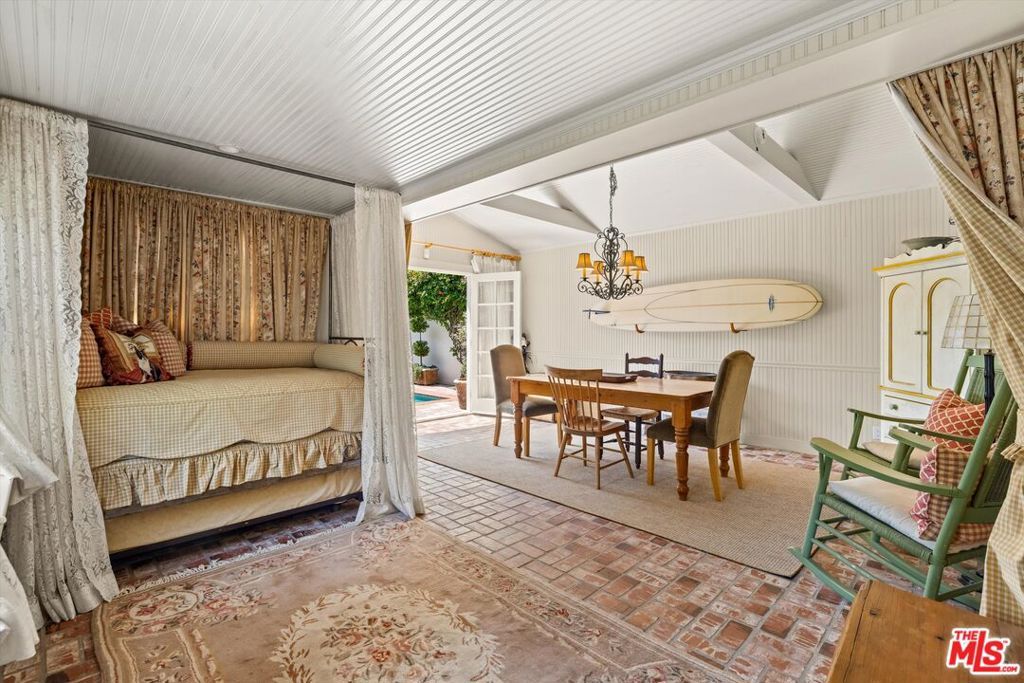 Image 34 of property listing at 1520 Willina Lane, Santa Barbara, CA 93108