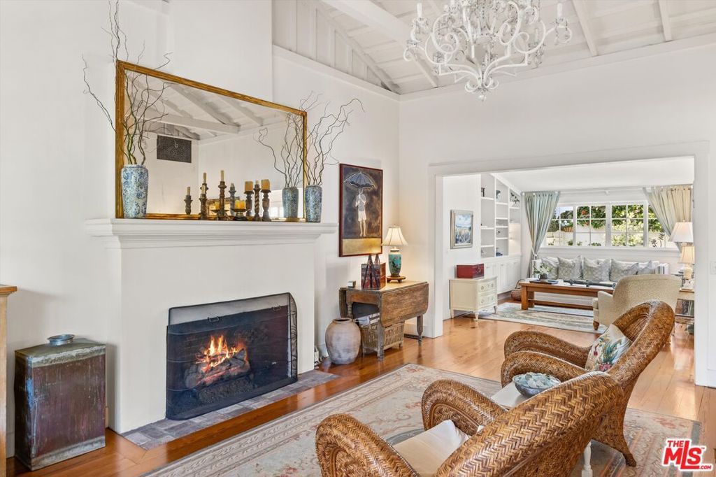 Image 7 of property listing at 1520 Willina Lane, Santa Barbara, CA 93108