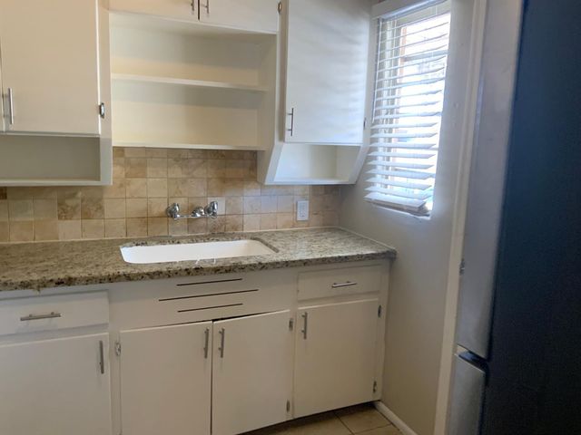 9444 N 4th Avenue, Phoenix, AZ 85021