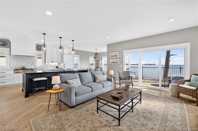 120 Jennings DR, Yorktown, VA 23692