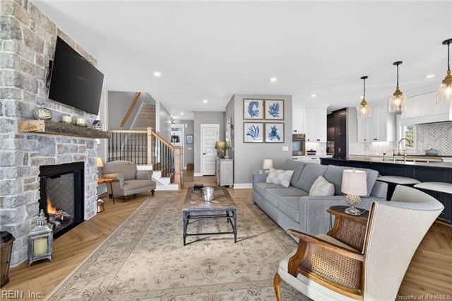 120 Jennings DR, Yorktown, VA 23692