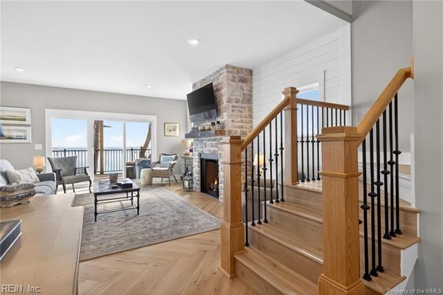 120 Jennings DR, Yorktown, VA 23692