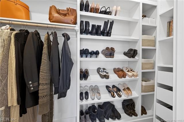 120 Jennings DR, Yorktown, VA 23692