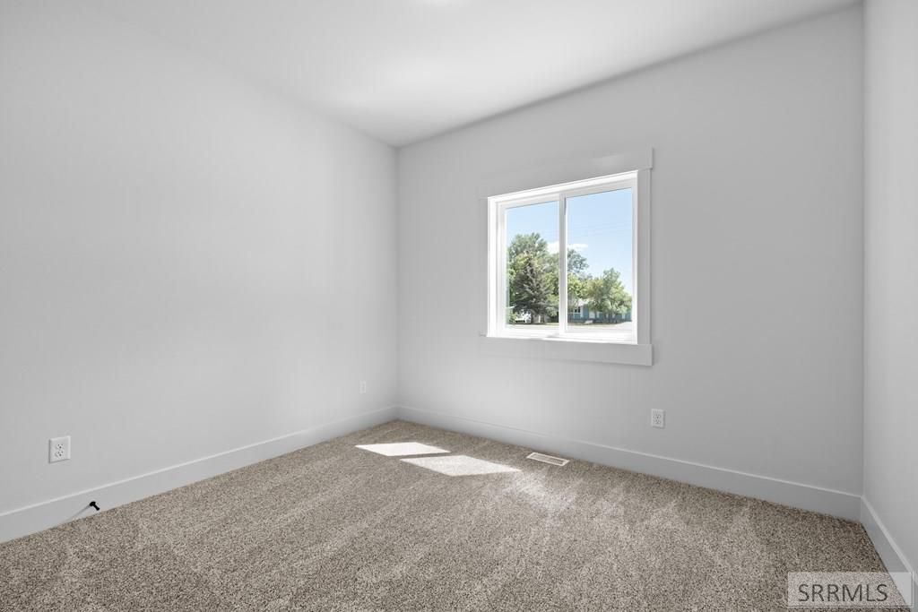 Image 13 of property listing at 1243 E 1500 N, Terreton, ID 83450