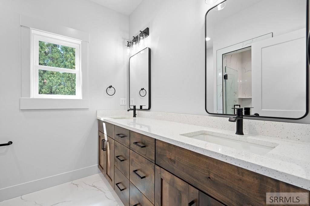 Image 24 of property listing at 1243 E 1500 N, Terreton, ID 83450