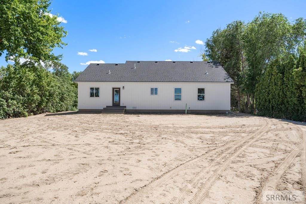 Image 33 of property listing at 1243 E 1500 N, Terreton, ID 83450
