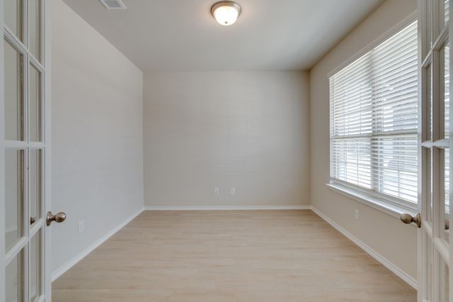 707 Ranchvale Court, Arlington, TX 76002