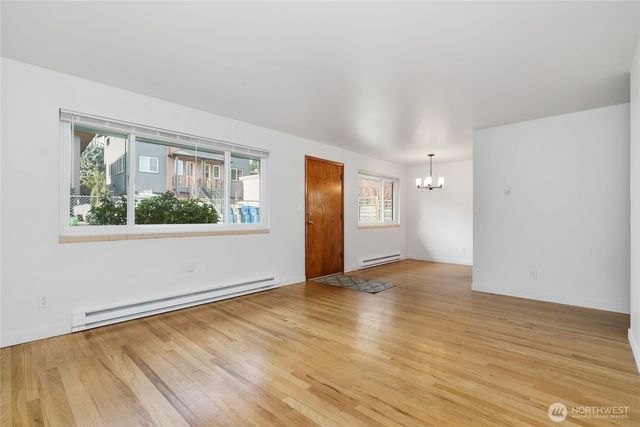 2845 21st Avenue W, Seattle, WA 98199