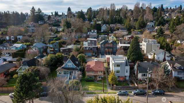 2845 21st Avenue W, Seattle, WA 98199