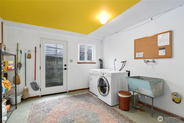 2845 21st Avenue W, Seattle, WA 98199