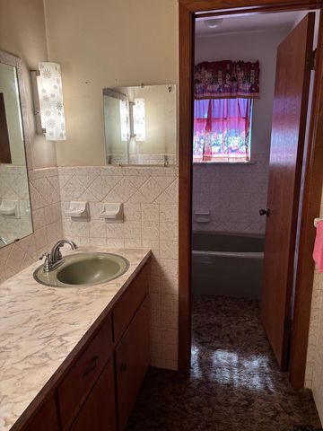 152 County Road 2131, Rusk, TX 75785