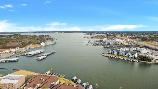 15637 Marina Drive 9, Conroe, TX 77356